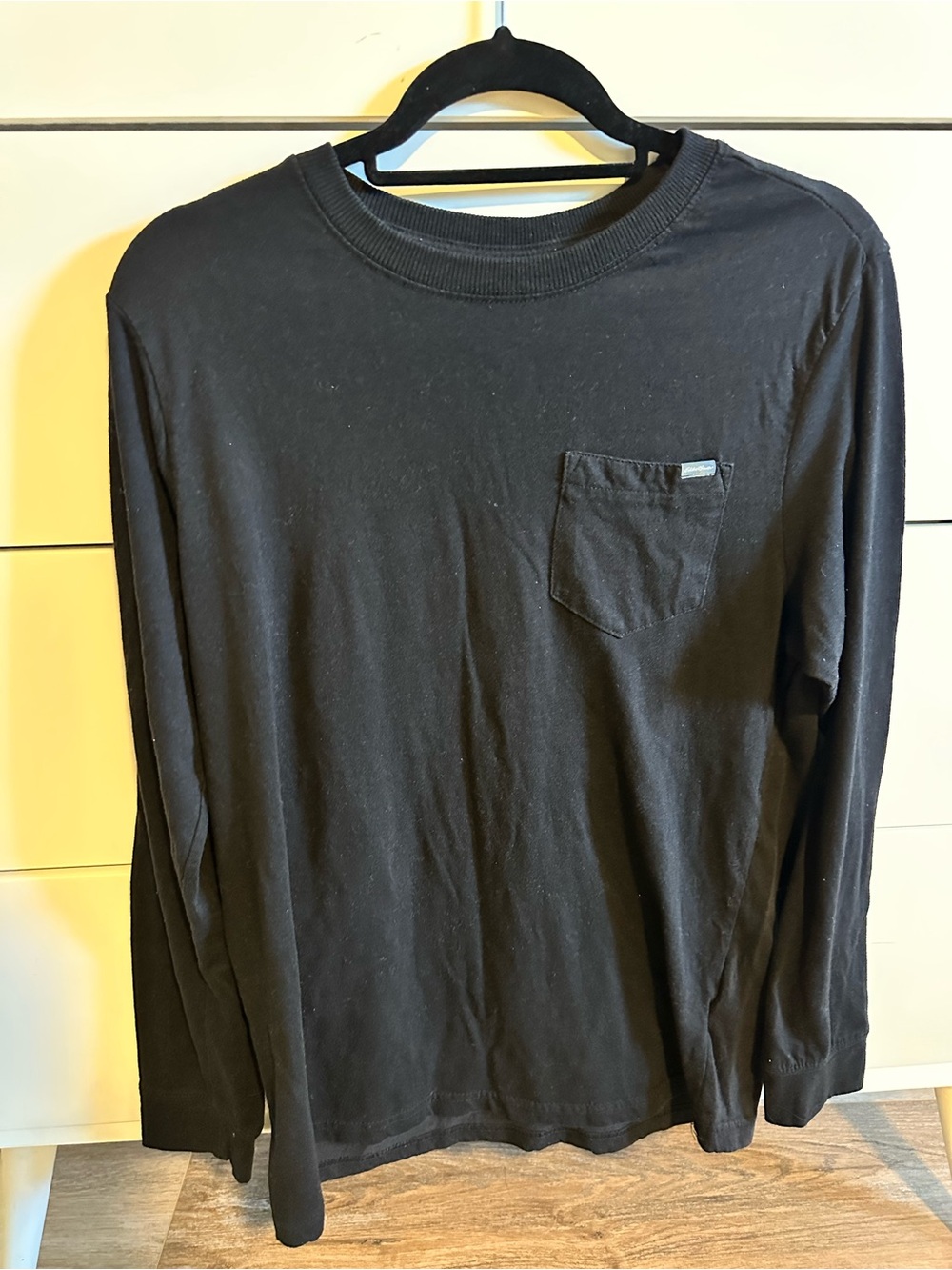 Eddie Bauer Men's Black Long Sleeve Crewneck with Chest Pocket